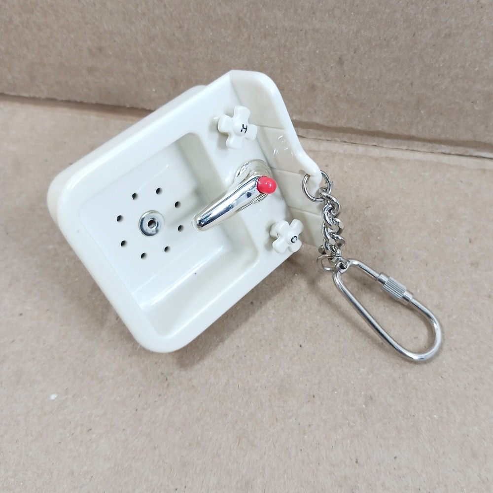 Miniature Kitchen Sink Keychain Vintage Style Novelty Accessory White Chrome